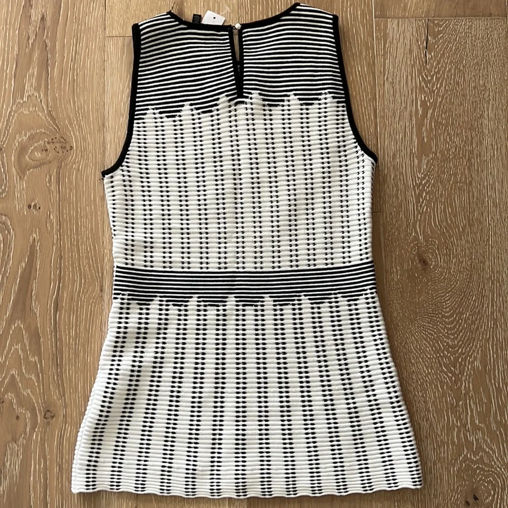NWT White House Black Market Sleeveless Graphic Dot Sweater - Picture 2 of 4